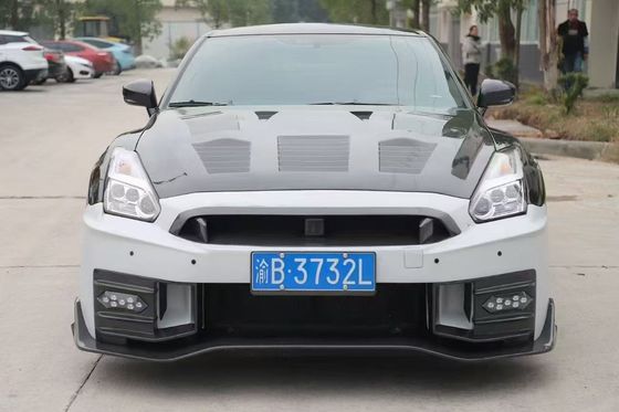 Nissan GTR Karbonowe kadłubki GTR r35 Zmodernizowany 2024nismo styl przedni i tylni zderzak spoilery windy