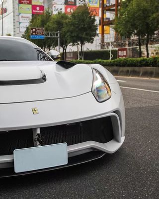 Ferrari F12 Karbonowe nadwozie F12 Novitec N-largo stylu przedni i tylni łuk koła zderzaka F12 przedni spoiler dyfuzora wargi