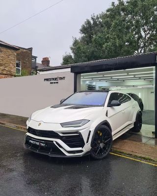 Lamborghini Urus Karoseria z włókna węglowego Kit URUS 1016 stylu włókna węglowego przedni dyfuzor wargi spoiler maszyna