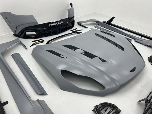 Aston Martin DB11 Włókno węglowe zestaw nadwozia DB11 w stylu mansory przedni i tylni zderzak spódnica boczna fender spoiler kaptur