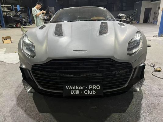 Aston Martin DB11 Włókno węglowe zestaw nadwozia DB11 w stylu mansory przedni i tylni zderzak spódnica boczna fender spoiler kaptur