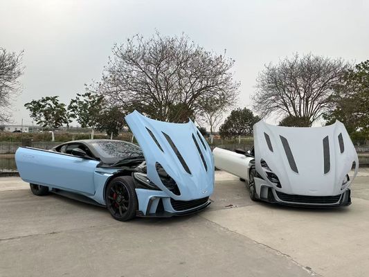 Aston Martin DB11 Włókno węglowe zestaw nadwozia DB11 w stylu mansory przedni i tylni zderzak spódnica boczna fender spoiler kaptur