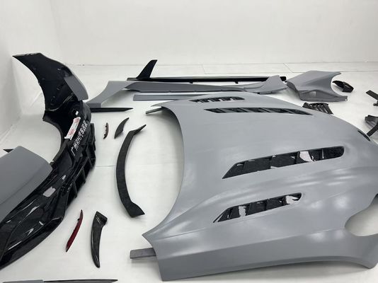 Aston Martin DB11 Włókno węglowe zestaw nadwozia DB11 w stylu mansory przedni i tylni zderzak spódnica boczna fender spoiler kaptur