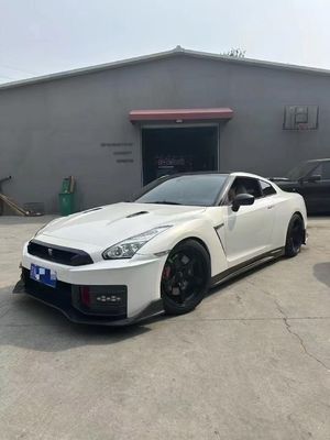 Nissan GTR Karbonowe kadłubki GTR r35 Zmodernizowany 2024nismo styl przedni i tylni zderzak spoilery windy