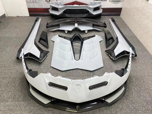 Dla Lamborghini Aventador LP700 LP720 Carbon Fiber Body Kit Aventador Modernizowany styl SVJ Front and Rear Bumper Spoiler Body Kit