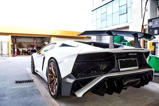Dla Lamborghini Aventador LP700 Carbon Fiber Body Kit Aventador Zmodernizowany 740SV Przedni i tylni zderzak spoilery