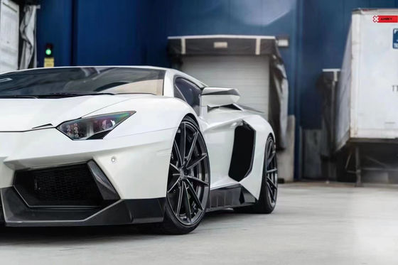 Dla Lamborghini LP700 LP750 Carbon Fiber Body Kit LP700 750 Zmodernizowany Novi Front Shovel Side Skirt Body Kit