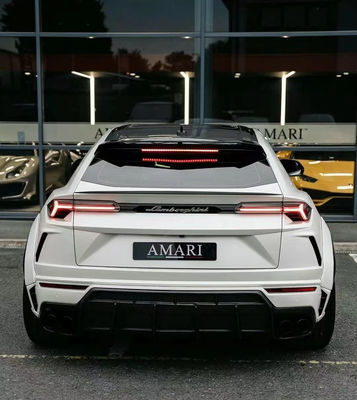 1016 Style Wide Body Kit dla Lamborghini Urus Włókno węglowe