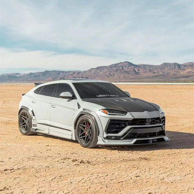 LB Style Wide-body Kit dla Lamborghini URUS Carbon Fiber Body Kit Urus Carbon Fiber Front Lip Diffuser