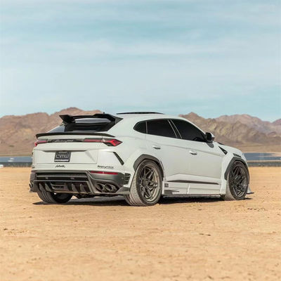 LB Style Wide-body Kit dla Lamborghini URUS Carbon Fiber Body Kit Urus Carbon Fiber Front Lip Diffuser