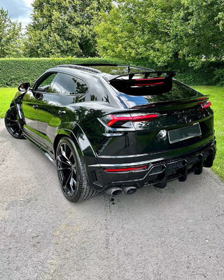 Dla Lamborghini URUS Spoiler z włókna węglowego URUS ulepsza spoiler z włókna węglowego w stylu PD