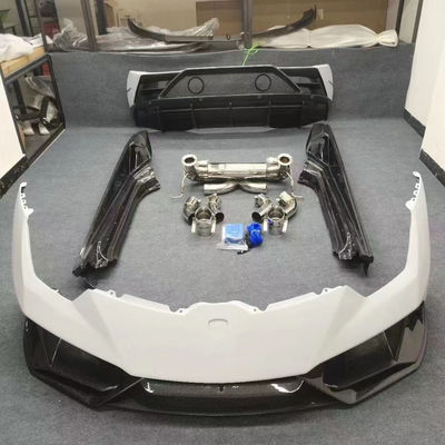 Biały EVO Style Carbon Fiber Body Kit Wymiana przedniego i tylnego zderzaka Evo Widebody Kit