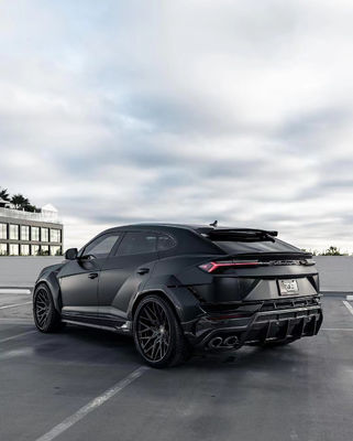 Czarny Lamborghini Body URUS Zmodernizowany 1016 Hood Spoiler Wide Body Kit
