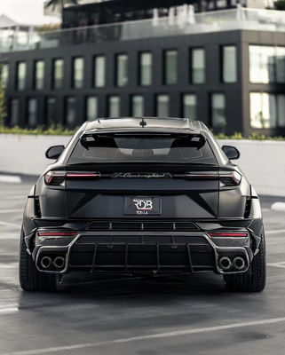 Czarny Lamborghini Body URUS Zmodernizowany 1016 Hood Spoiler Wide Body Kit
