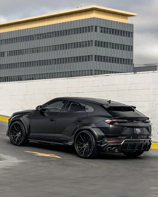 Czarny Lamborghini Body URUS Zmodernizowany 1016 Hood Spoiler Wide Body Kit