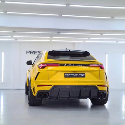 1016 Style Lamborghini Body Kit Urus Włókno węglowe przedni dyfuzor warg spoiler Hood Biały