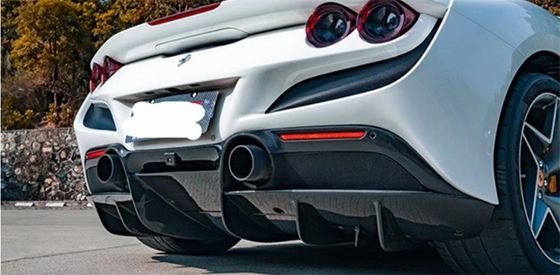 Części samochodowe dla Ferrari F8 Zestaw nadwozia z włókna węglowego F8 Modernizacja Novi Style Diffuser Diffuser z włókna węglowego