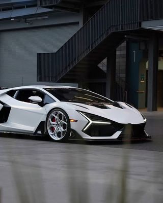 Lamborghini Revuelto Custom Body Kits Włókno węglowe DUKE Custom Front Diffuser