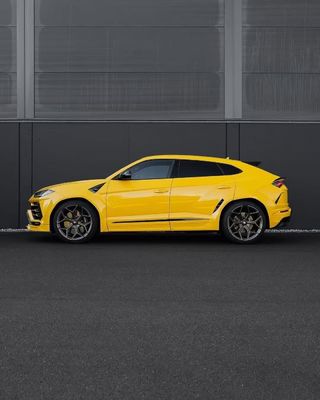 Żółty Lamborghini Urus Body Kit Włókno węglowe przednia warga