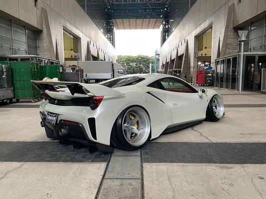 Węglowe włókna szerokoosobowe Ferrari 488pista spoiler Węglowe włókna spoiler skrzydło