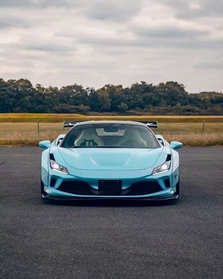 F8 Ferrari Auto Body Kit LB Style Niebieski spoiler z włókna węglowego