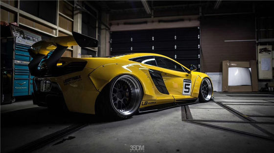 Dla McLarena 650S 625c szerokiego korpusu 650S 625c uaktualnia przedni i tylny zderzak widebody kit