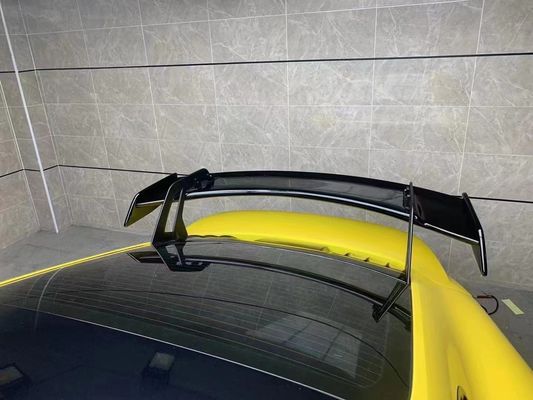 Spoiler z włókien węglowych dla Porsche 911 992 Materiał z włókien węglowych 911 992 Modernizowany styl GT3