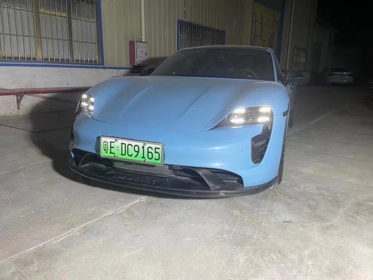 Dla Porsche Taycan Zestaw nadwozia z włókna węglowego Zestaw nadwozia z włókna węglowego z przedniej strony