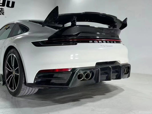 Części samochodowe dla Porsche 911 992 Zestaw nadwozia z włókna węglowego 911 992 Zmodernizowany zestaw nadwozia w stylu szopki z przodu