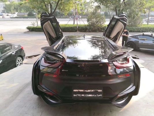 Do BMW I8 Zestaw nadwozia z włókna węglowego Zestaw nadwozia z włókna węglowego zestaw nadwozia z przednim i tylnym zderzakiem przednim i tylnym