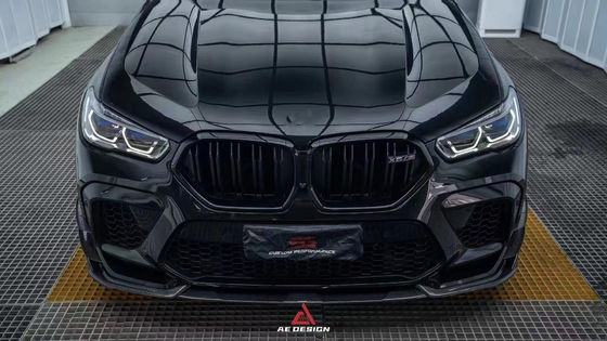 Do BMW X6M F96 Zestaw nadwozia z włókna węglowego X6M F96 Uaktualnia styl AE Włókna węglowego przedni dyfuzor warg spoiler