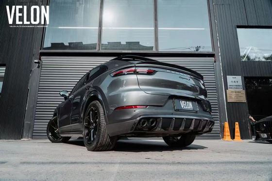 Wymiana 2019 Porsche Cayenne Body Kit Side Skirts Dry Carbon Fiber Diffuser Spoiler