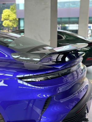 Taycan Porsche Body Kit Taycan Wch Style Karbonowe skrzydło spoiler