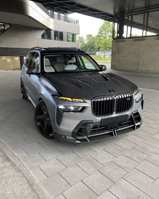 Dla BMW X7 Zestaw nadwozia z włókna węglowego Zestaw nadwozia z włókna węglowego w stylu LD
