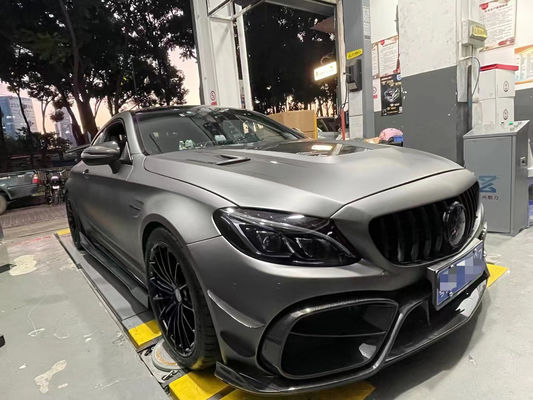 Nowy produkt dla Mercedesa W205 AMG C63 Coupé Body Kit C63 Coupé Zmodernizowany przedni zderzak w stylu IMP