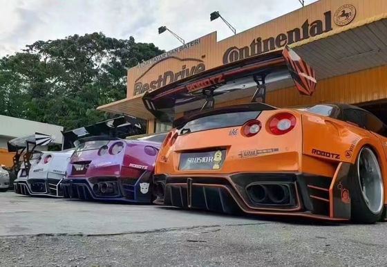 Niestandardowy zestaw nadwozia Nissan 2022 z przodu i z tyłu