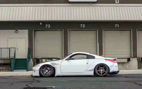 350Z Nissan Body Kit Włókno z żywicy tylny zderzak, dyfuzor samochodowy, przedni spoiler, spódnica.