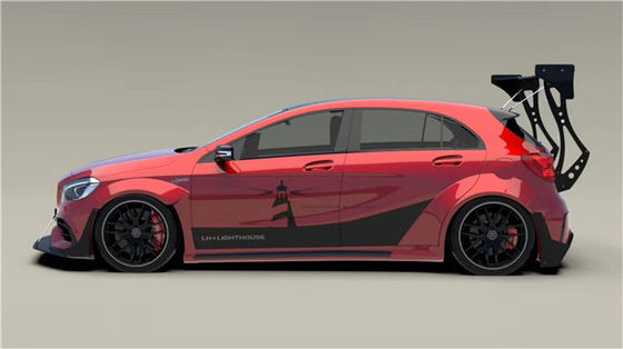Do Mercedes AMG A45 Zestaw nadwozia z włókna węglowego A45 Zmodernizowany zestaw nadwozia z przednią łopatą, dyfuzorem i spoilerem