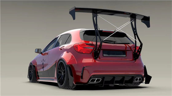 Do Mercedes AMG A45 Zestaw nadwozia z włókna węglowego A45 Zmodernizowany zestaw nadwozia z przednią łopatą, dyfuzorem i spoilerem
