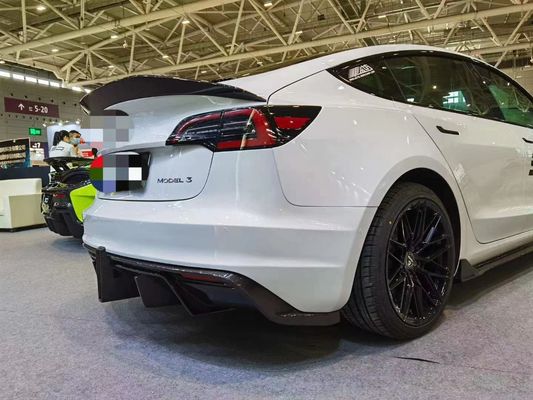 Sprzedaję Model 3 Body Kit Modernizacja dla Tesli Model 3 Z Robot-stylowe przednie i tylne zderzaki spoilery