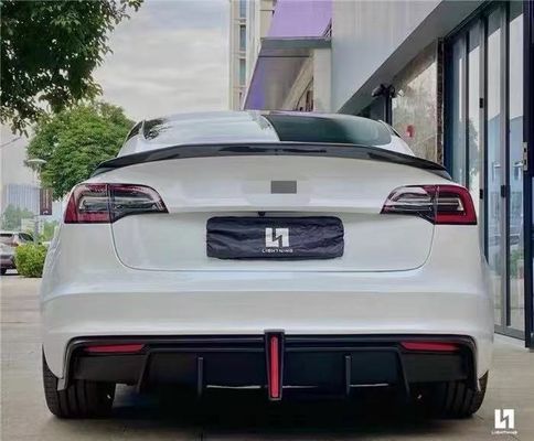 Sprzedaję Model 3 Body Kit Modernizacja dla Tesli Model 3 Z Robot-stylowe przednie i tylne zderzaki spoilery