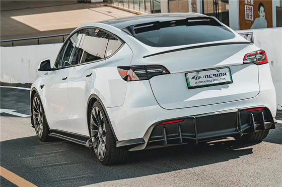Części samochodowe dla Tesli MODEL Y Węglowodanowy zestaw nadwozia MODEL Y Zmodernizowany zestaw nadwozia węglowodanowy w stylu MIW