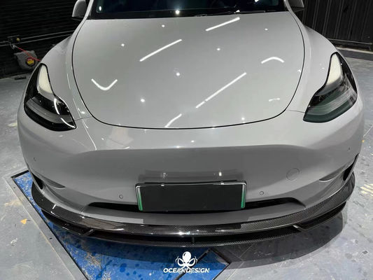 Jasno biały model Y szerokoosobowy dopasowany tylny dyfuzor