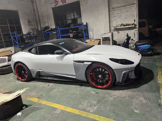 DB11 Aston Martin Widebody Kit Green Bumper Lip Splitter Db11 Body Kit