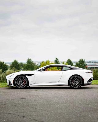 DBS Aston Martin Body Kit Biały 770 Style Front Spoiler W Samochodowym Dyfuzorze Warg